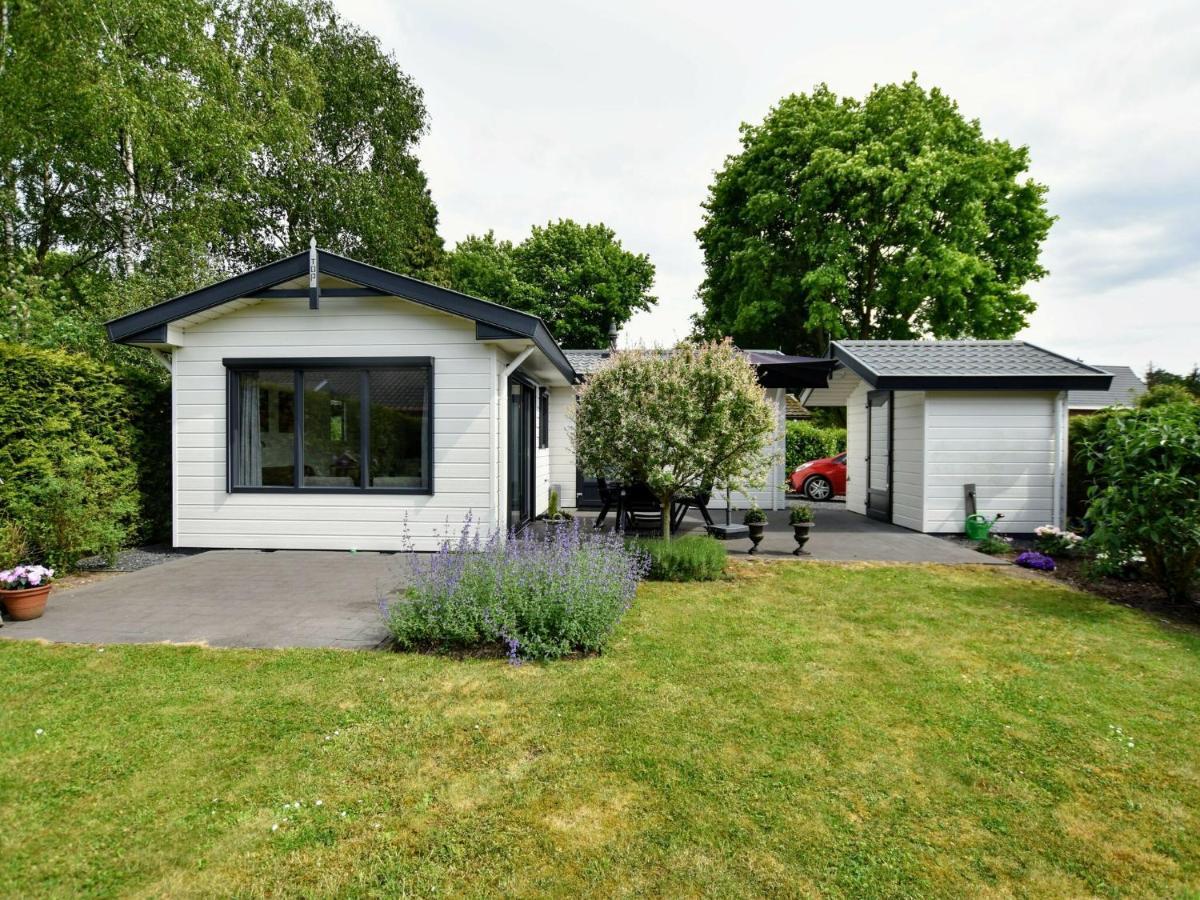 Spacious Chalet In Wolfheze With Garden Exterior photo