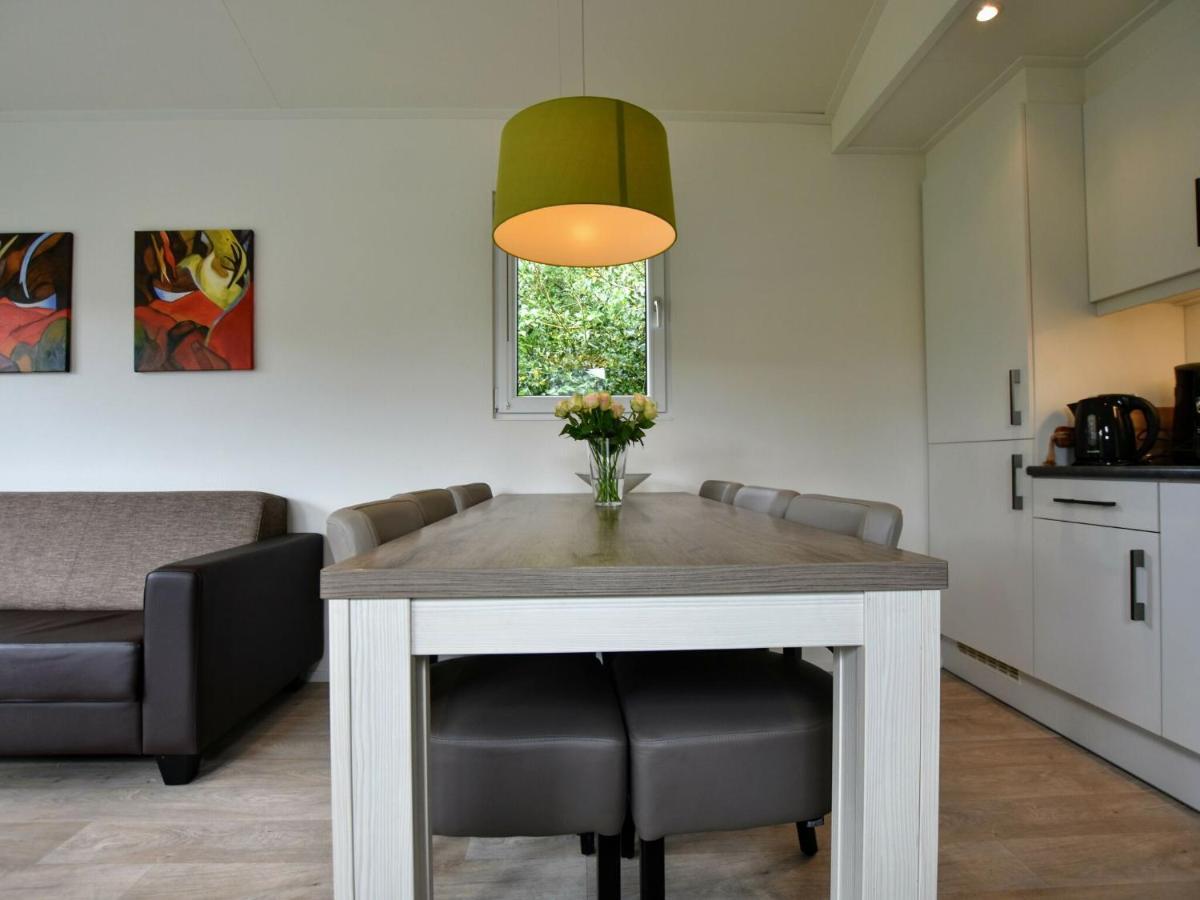 Spacious Chalet In Wolfheze With Garden Exterior photo