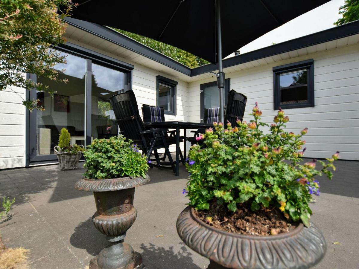 Spacious Chalet In Wolfheze With Garden Exterior photo