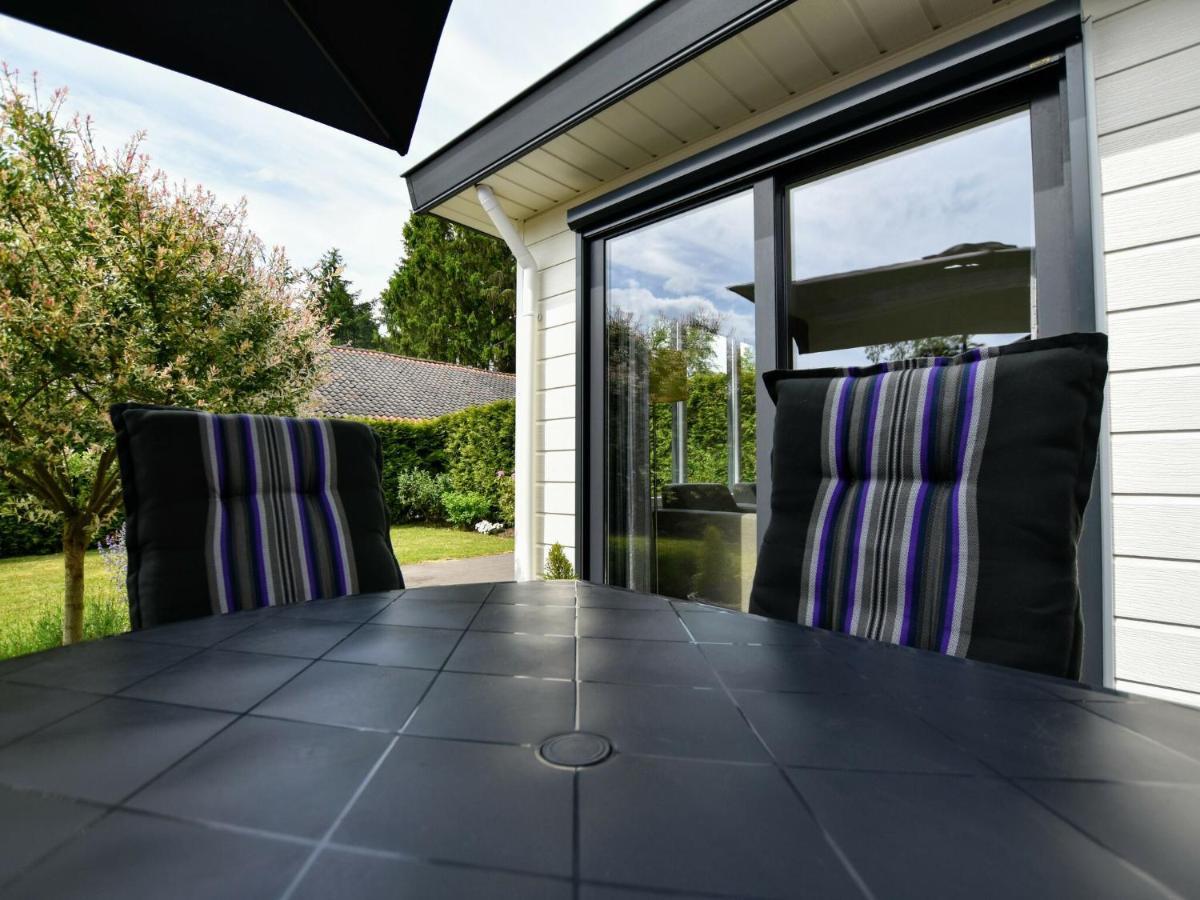 Spacious Chalet In Wolfheze With Garden Exterior photo